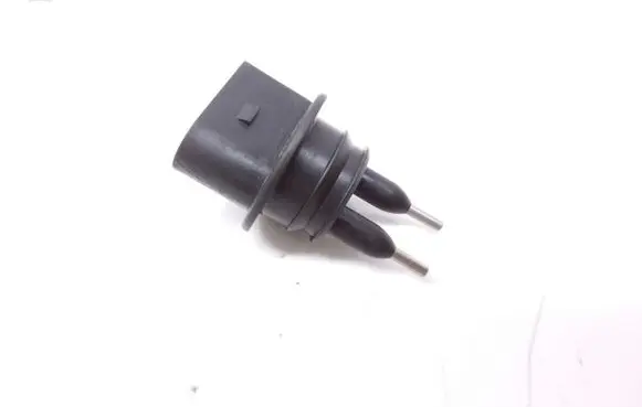 Volkswagen Sharan Windshield washer fluid level sensor 95VW17K656AA 7M0919376