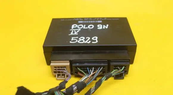 Volkswagen Polo IV 9N3 Comfort/convenience module 6Q0959433E 5DK008129