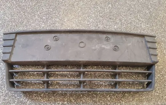 Ford Focus Front bumper lower grill BM5117K945A