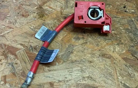 BMW 1 E81 E87 Positive cable (battery) HTREHy65