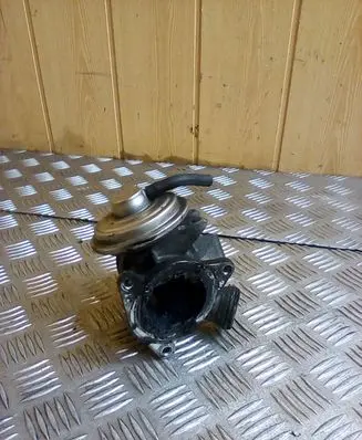 Mercedes-Benz C W203 EGR valve A6110900754