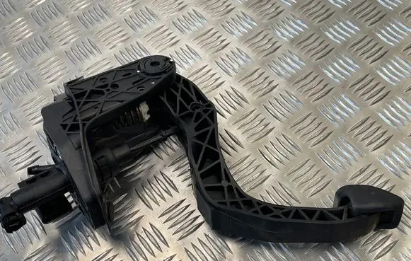 Skoda Fabia Mk3 (NJ) Clutch pedal 6C1721059M 6C0927810A