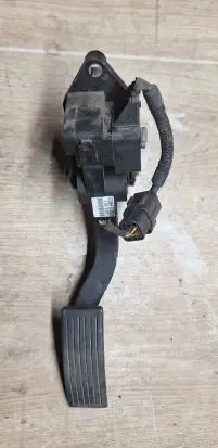 Hyundai Getz Accelerator throttle pedal 327261c800