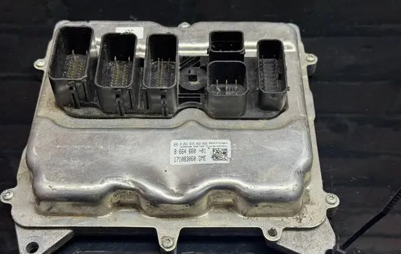 BMW 4 F32 F33 Engine control unit/module 8664660