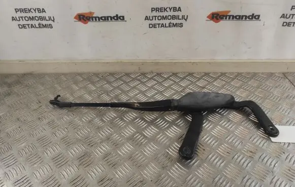 Mercedes-Benz E W211 Front wiper blade arm
