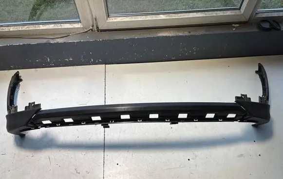 Hyundai Tucson TL Front bumper lip 86512D7100