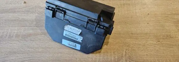 Chrysler Town & Country V Fuse box set 04692335AE