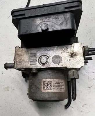 Opel Insignia A ABS Pump 8511207