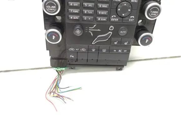 Volvo V70 Climate control unit 30782903