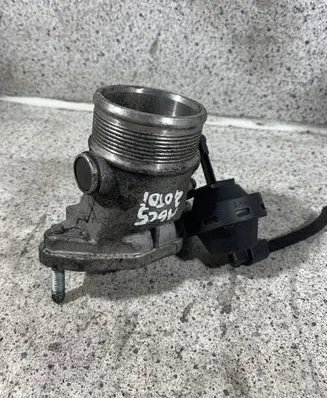 Audi A6 S6 C5 4B Throttle valve 8E0145950C