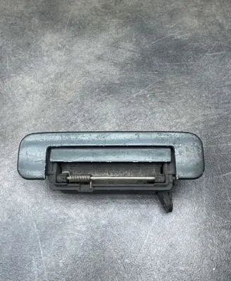 Audi A4 S4 B5 8D Rear door exterior handle 4A0839206