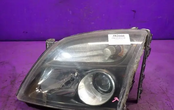 Opel Vectra C Headlight/headlamp 15588700
