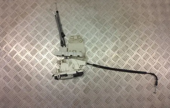 Jeep Renegade Rear door lock