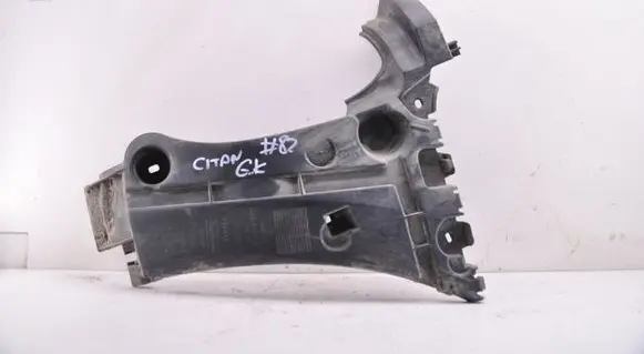 Rear bumper mounting bracket