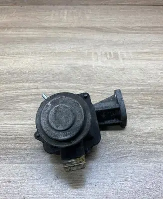 Mercedes-Benz C W204 EGR valve A0021407560