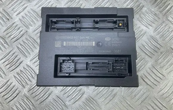 Audi A5 8T 8F Comfort/convenience module 8K0907064HE