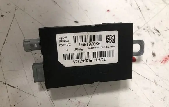 Ford Focus Aerial antenna amplifier 7CP118C847CA