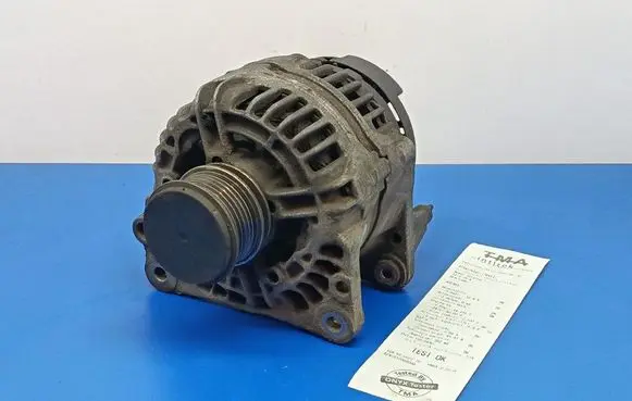 Volkswagen Golf IV Generator/alternator 038903023L