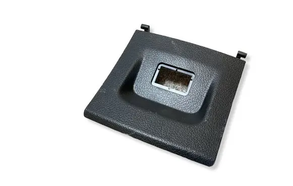 Mercedes-Benz CLA C118 X118 Other center console (tunnel) element A1776802006 143082 0524710035