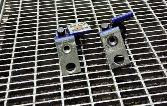 Seat Leon (5F) Front door hinge set 
