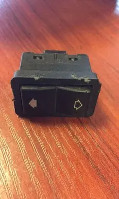 BMW 7 E38 Electric window control switch 8368974