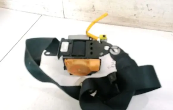 Mazda CX-7 Front seatbelt