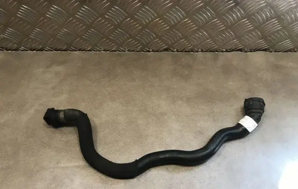 BMW 5 GT F07 Engine coolant pipe/hose 7805796