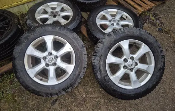 Toyota RAV 4 (XA30) R17 alloy rim NOCODE