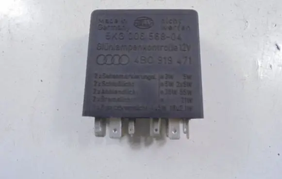 Audi A4 S4 B5 8D Other relay 4B0919471