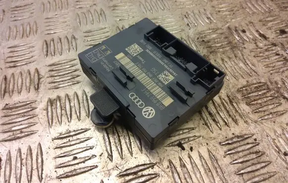 Audi Q5 SQ5 Door control unit/module 8K0959795F