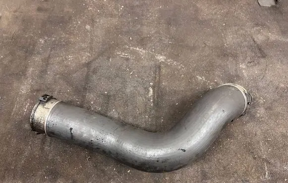 BMW 5 GT F07 Intercooler hose/pipe 7810615