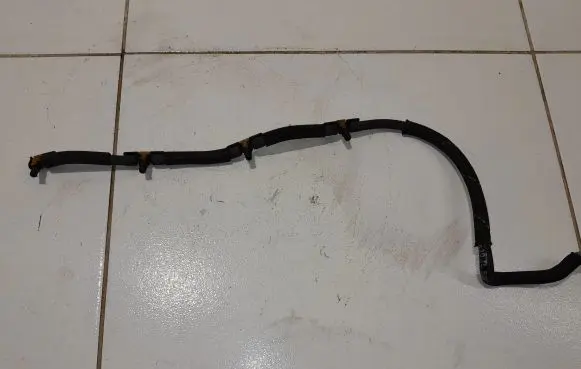 Volkswagen Tiguan Fuel return line/hose NOCODE