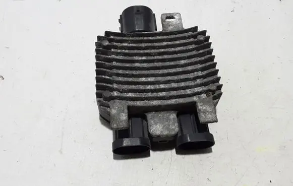 Volvo V60 Coolant fan relay 31319380