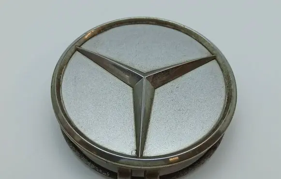 Mercedes-Benz C AMG W203 Original wheel cap 2204000125