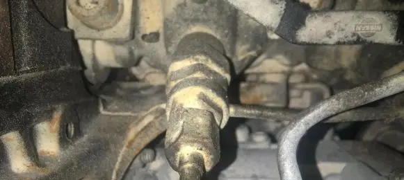 Nissan Almera Fuel injector