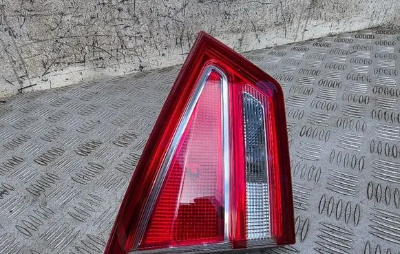 Ford B-MAX Tailgate rear/tail lights AV1113A603BG 20465445