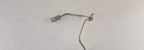 Mitsubishi L200 Fuel injector supply line/pipe 