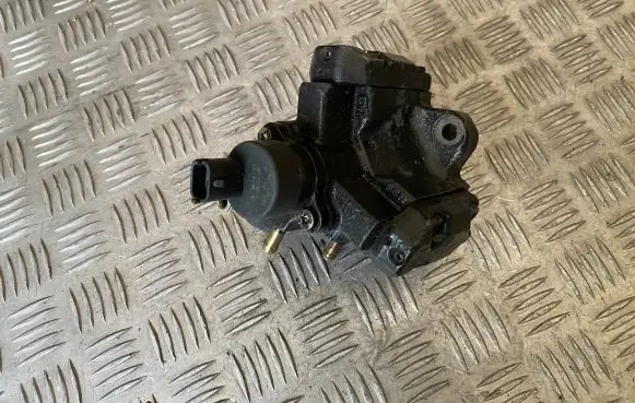 Fiat Stilo Fuel injection high pressure pump 0445010007 1023B034 8208949