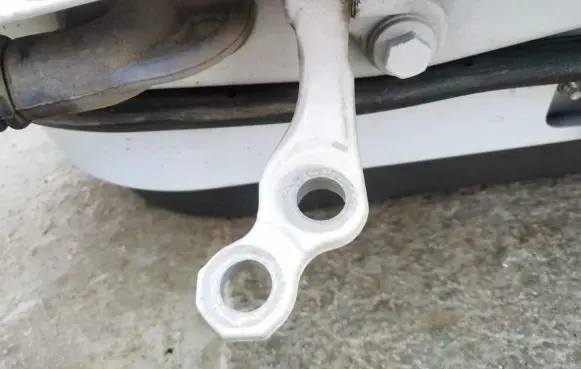 Ford Focus Rear door lower hinge