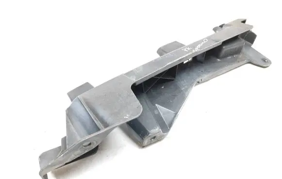 Renault Kangoo II Fender mounting bracket 631232841R