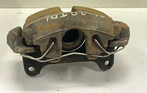 Volkswagen PASSAT B6 Front brake caliper