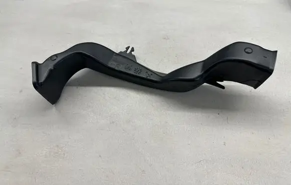 Volkswagen Jetta V Air intake duct part 1K0864255C