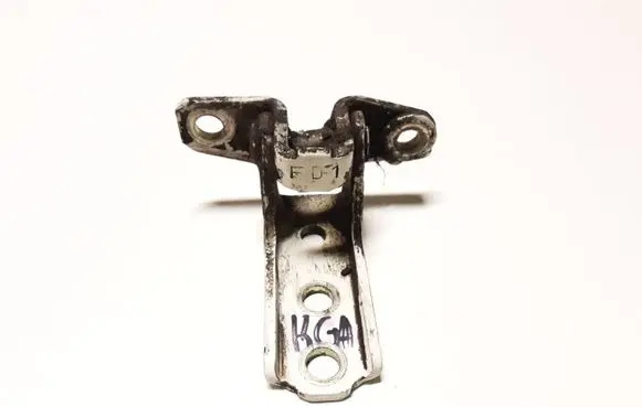 Mitsubishi Pajero Rear door lower hinge FD1