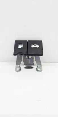 Nissan Qashqai Fuel cap release pull handle 
