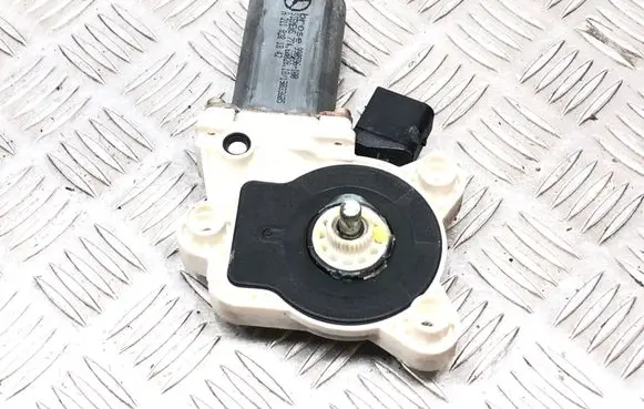 Mercedes-Benz C W203 Front door window regulator motor A2118201842 19033605 990596100