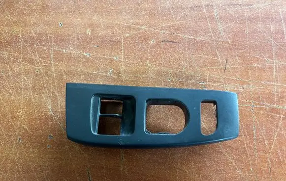 Volkswagen Fox Front door window switch trim 5Z0867171A