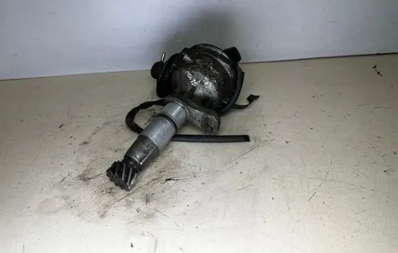 Mitsubishi Galant Spark distributor T3T62989