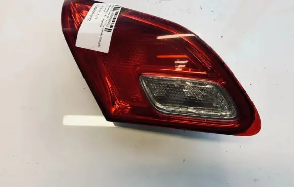 Opel Astra J Tailgate rear/tail lights