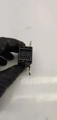 Volkswagen PASSAT CC Battery relay fuse 4f0915519