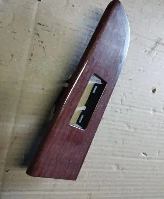 Jeep Grand Cherokee (WK) Front door window switch trim X35008402TH